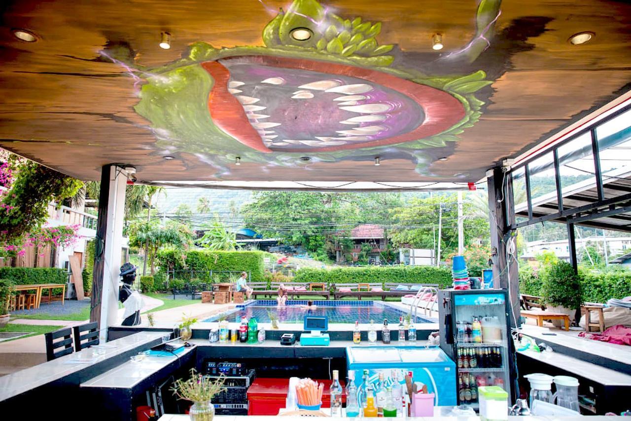 Wet! A Pool Party Hostel By Wild & Wandering Haad Rin Zewnętrze zdjęcie