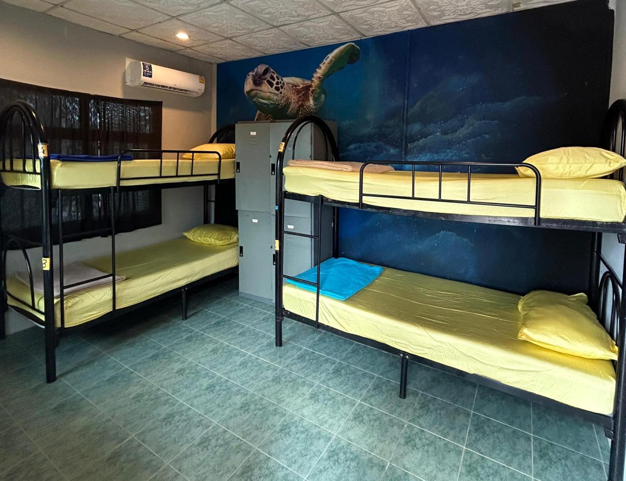 Wet! A Pool Party Hostel By Wild & Wandering Haad Rin Pokój zdjęcie